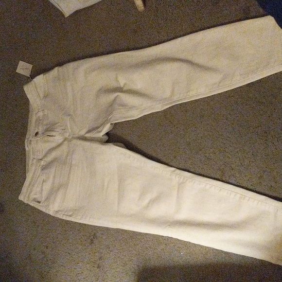 High rise skinny jeans. Tan size 17R new with tags. Bought at Target - Picture 3 of 4